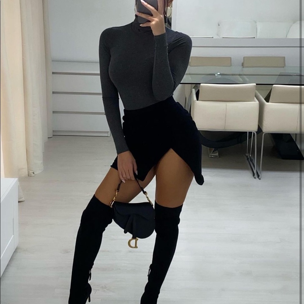 Naked wardrobe slit skirt